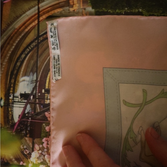 Vintage Style Silk Scarf with Pink Border - Picture 2 of 3